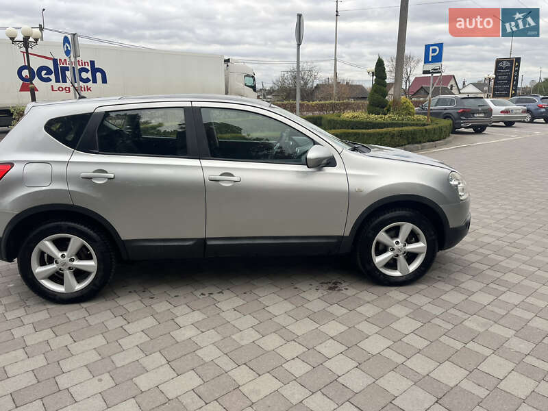 Позашляховик / Кросовер Nissan Qashqai 2008 в Сарнах