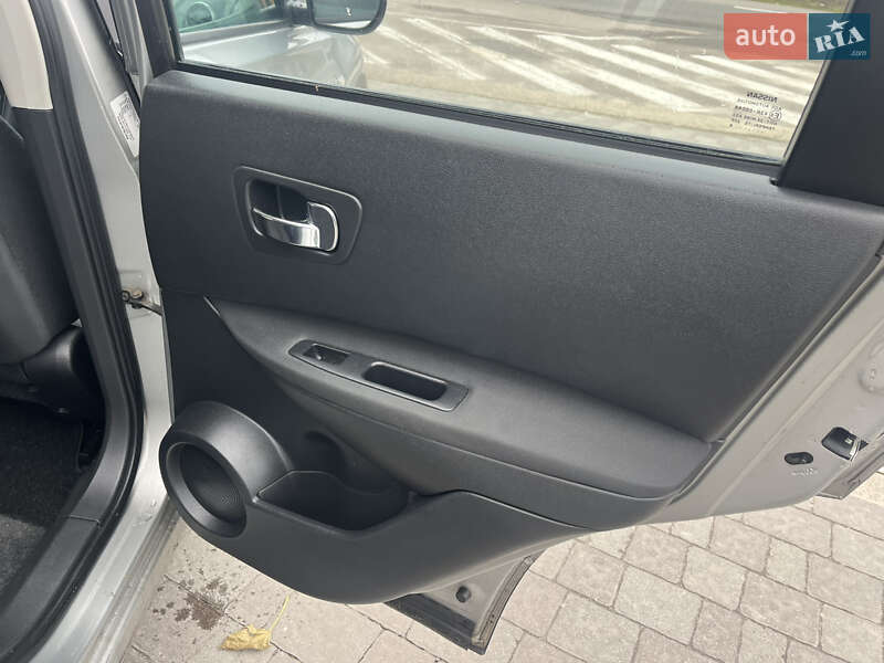 Позашляховик / Кросовер Nissan Qashqai 2008 в Сарнах