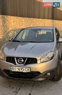 Позашляховик / Кросовер Nissan Qashqai 2011 в Тернополі
