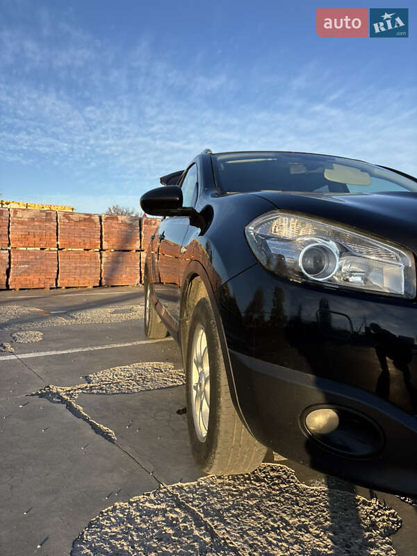 Внедорожник / Кроссовер Nissan Qashqai 2011 в Первомайске