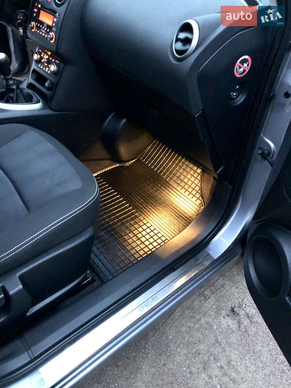 Внедорожник / Кроссовер Nissan Qashqai 2011 в Коростене фото 94 Внедорожник / Кроссовер Nissan Qashqai 2011 в Коростене