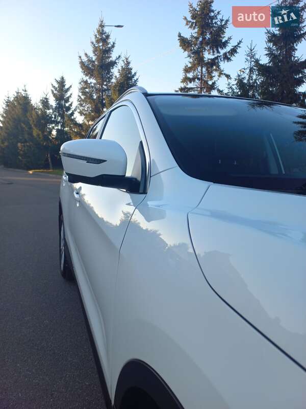 Позашляховик / Кросовер Nissan Qashqai 2015 в Тернополі фото 9 Позашляховик / Кросовер Nissan Qashqai 2015 в Тернополі