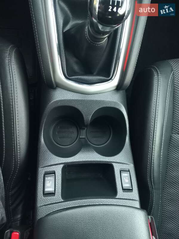 Позашляховик / Кросовер Nissan Qashqai 2015 в Тернополі фото 44 Позашляховик / Кросовер Nissan Qashqai 2015 в Тернополі