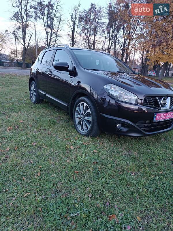Позашляховик / Кросовер Nissan Qashqai 2010 в Вінниці