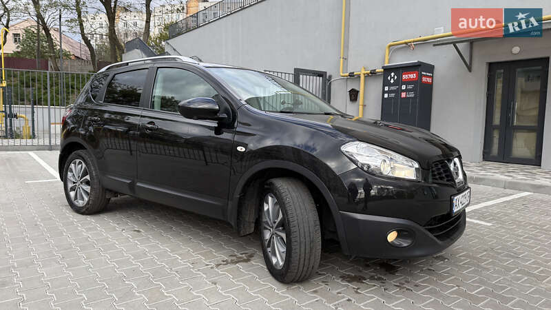 Внедорожник / Кроссовер Nissan Qashqai 2013 в Фастове