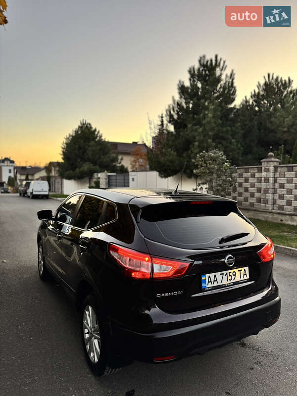 Внедорожник / Кроссовер Nissan Qashqai 2017 в Ровно фото 13 Внедорожник / Кроссовер Nissan Qashqai 2017 в Ровно