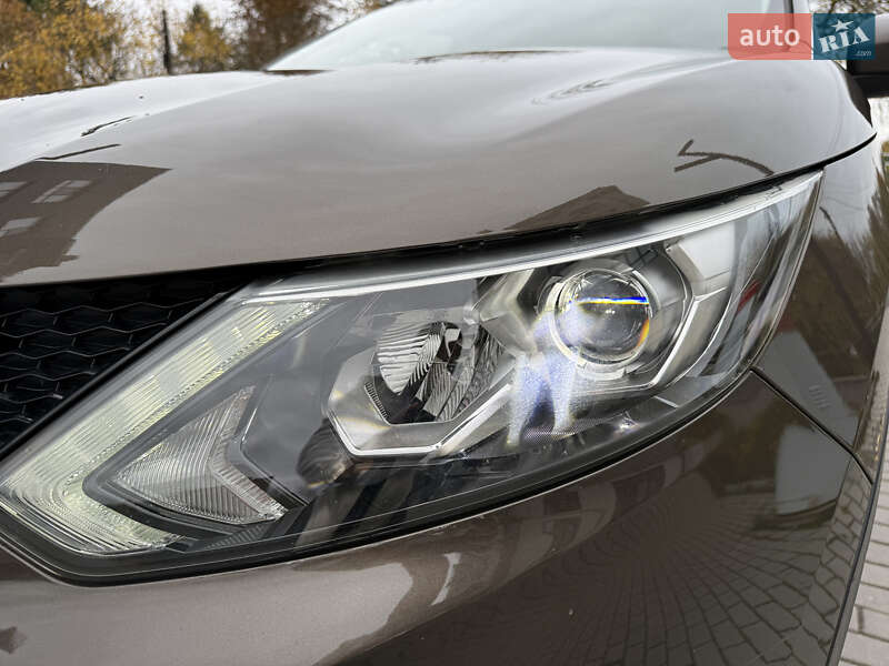 Внедорожник / Кроссовер Nissan Qashqai 2015 в Кременце