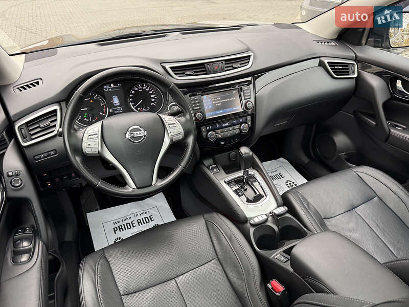 Внедорожник / Кроссовер Nissan Qashqai 2015 в Кременце