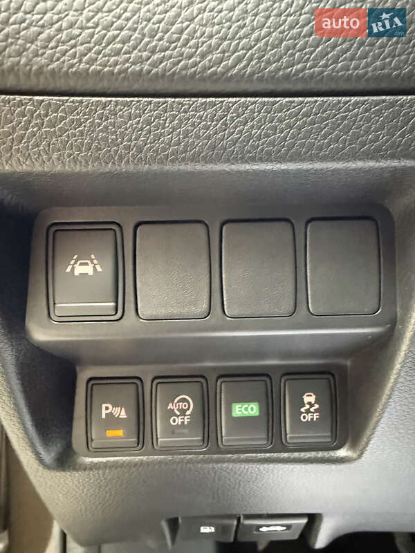 Внедорожник / Кроссовер Nissan Qashqai 2015 в Кременце