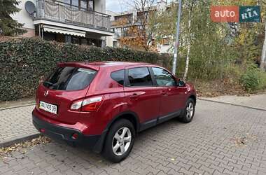 Внедорожник / Кроссовер Nissan Qashqai 2013 в Киеве