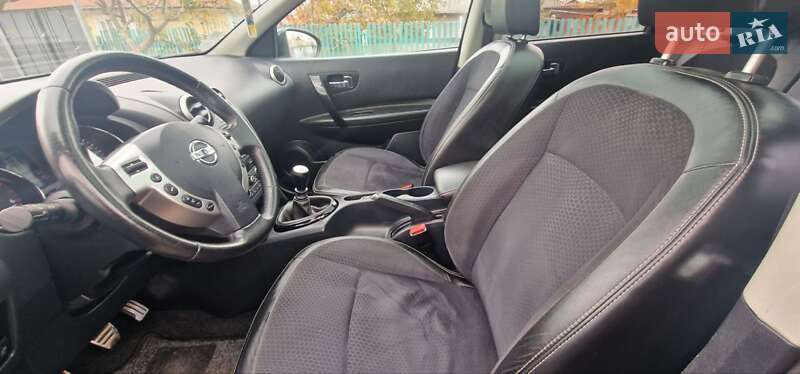 Внедорожник / Кроссовер Nissan Qashqai 2013 в Подольске