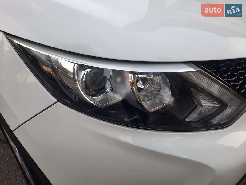Внедорожник / Кроссовер Nissan Qashqai 2014 в Полтаве