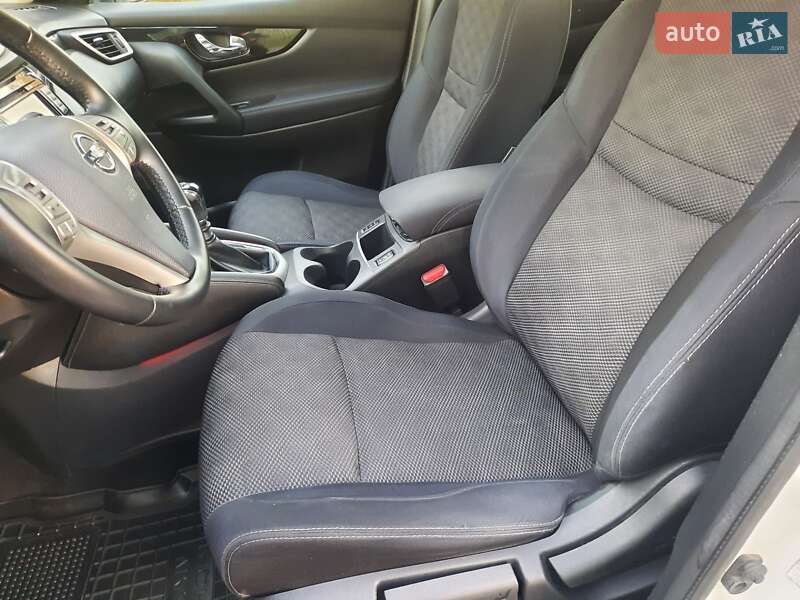 Внедорожник / Кроссовер Nissan Qashqai 2014 в Полтаве