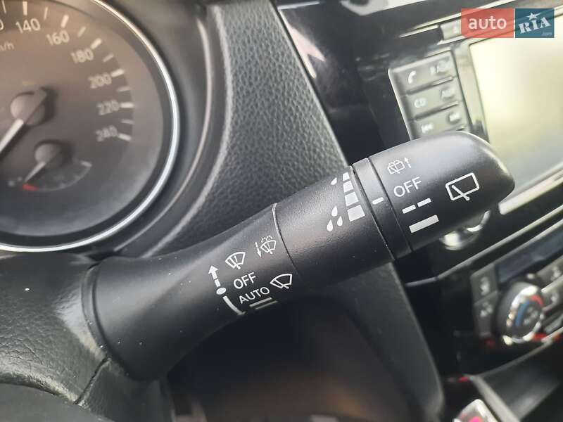 Внедорожник / Кроссовер Nissan Qashqai 2014 в Полтаве