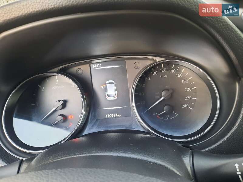 Внедорожник / Кроссовер Nissan Qashqai 2014 в Полтаве