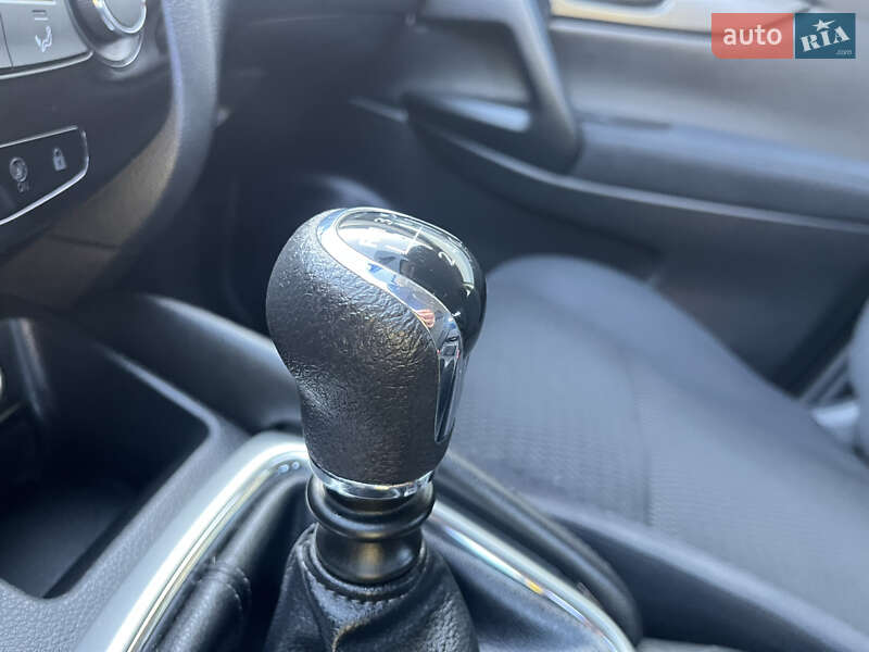 Внедорожник / Кроссовер Nissan Qashqai 2014 в Ровно