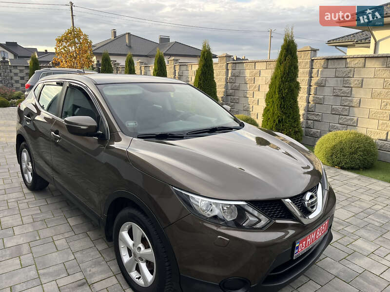 Внедорожник / Кроссовер Nissan Qashqai 2014 в Ровно