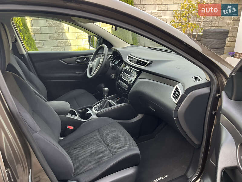 Внедорожник / Кроссовер Nissan Qashqai 2014 в Ровно