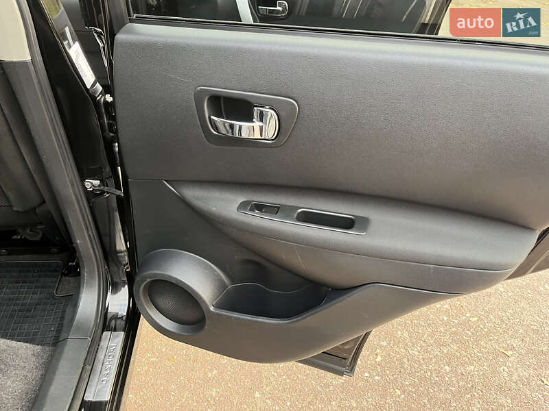 Внедорожник / Кроссовер Nissan Qashqai 2010 в Ровно фото 131 Внедорожник / Кроссовер Nissan Qashqai 2010 в Ровно