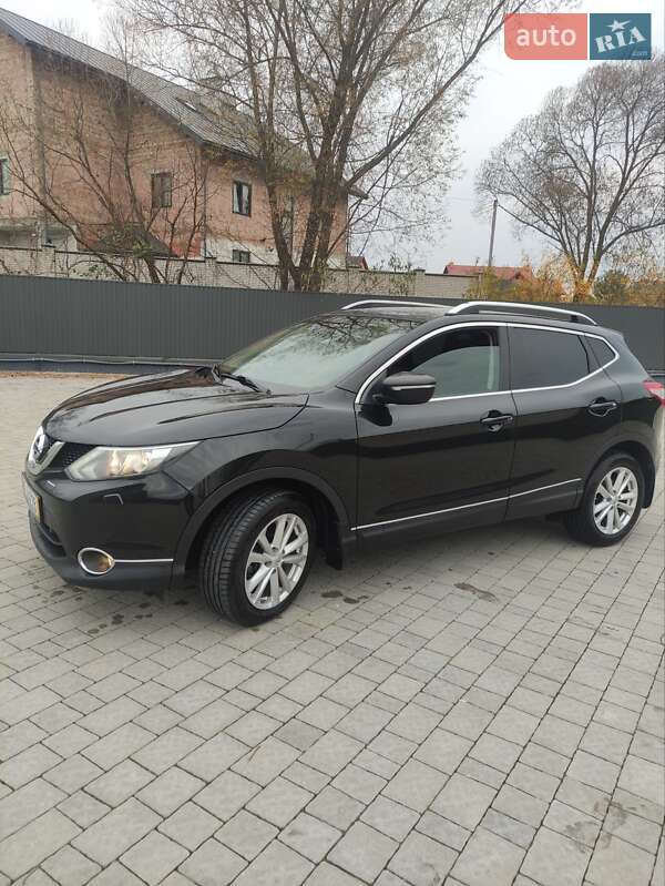 Позашляховик / Кросовер Nissan Qashqai 2014 в Львові фото 10 Позашляховик / Кросовер Nissan Qashqai 2014 в Львові