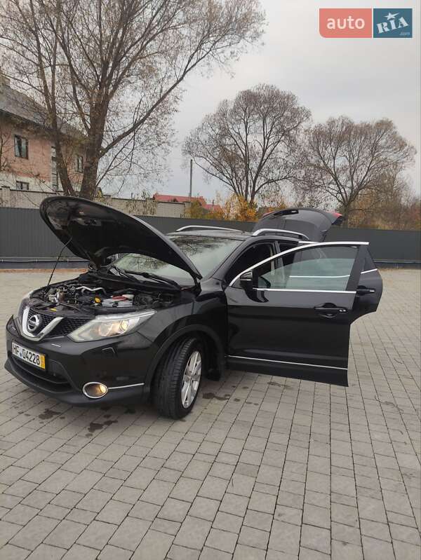 Позашляховик / Кросовер Nissan Qashqai 2014 в Львові фото 27 Позашляховик / Кросовер Nissan Qashqai 2014 в Львові