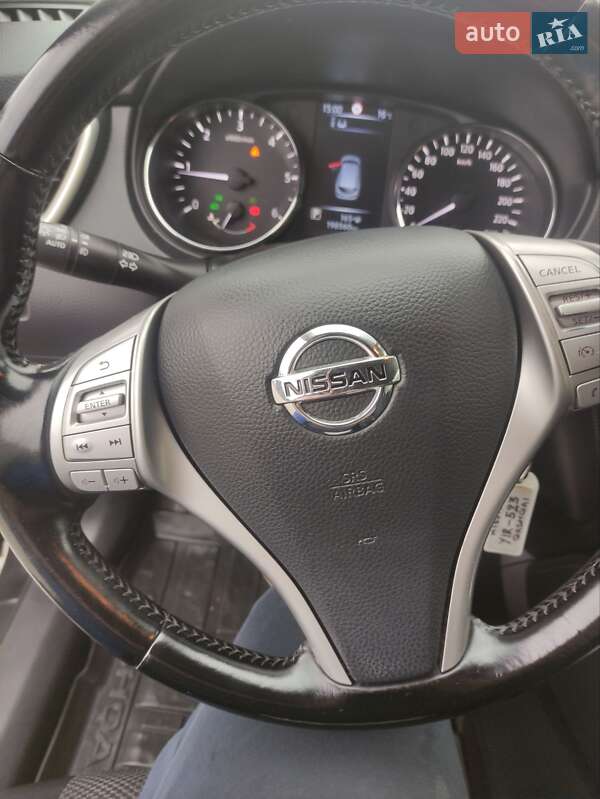 Позашляховик / Кросовер Nissan Qashqai 2014 в Львові фото 36 Позашляховик / Кросовер Nissan Qashqai 2014 в Львові