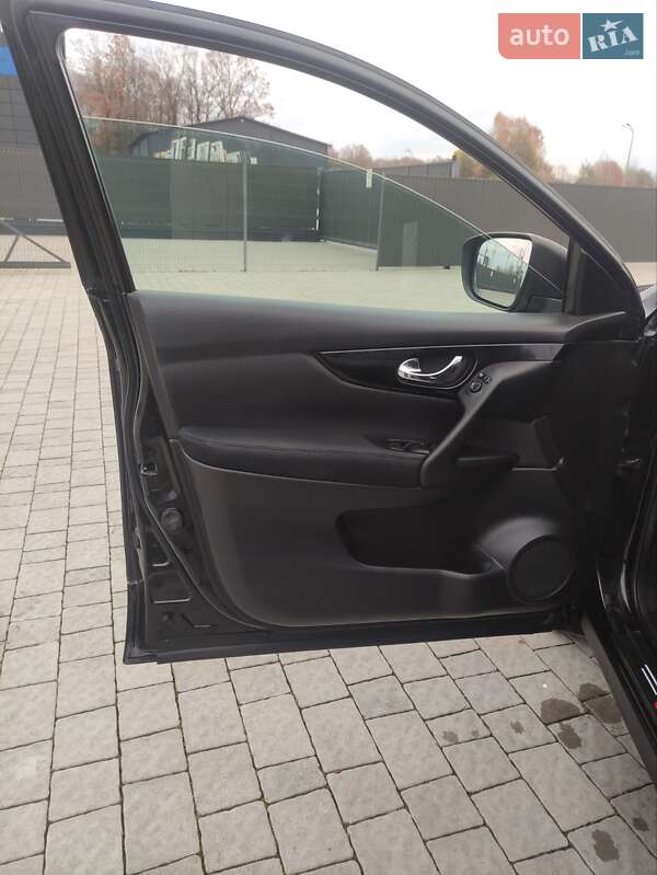 Позашляховик / Кросовер Nissan Qashqai 2014 в Львові фото 42 Позашляховик / Кросовер Nissan Qashqai 2014 в Львові