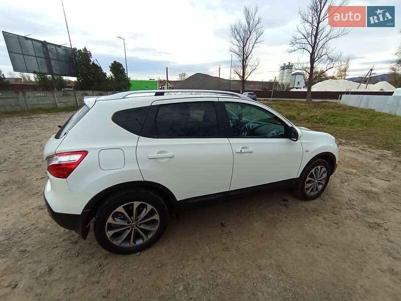 Внедорожник / Кроссовер Nissan Qashqai 2011 в Надворной