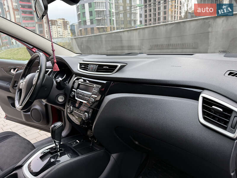 Позашляховик / Кросовер Nissan Qashqai 2014 в Тернополі фото 15 Позашляховик / Кросовер Nissan Qashqai 2014 в Тернополі