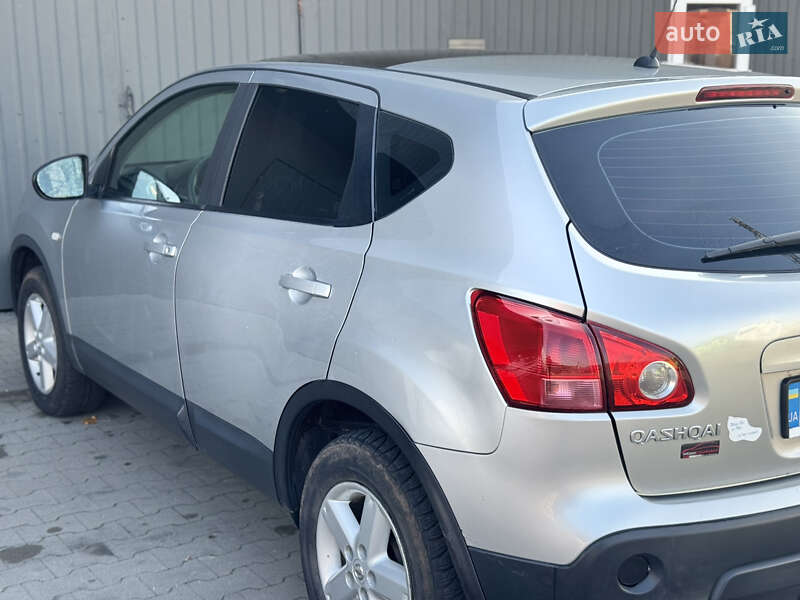Внедорожник / Кроссовер Nissan Qashqai 2009 в Сарнах