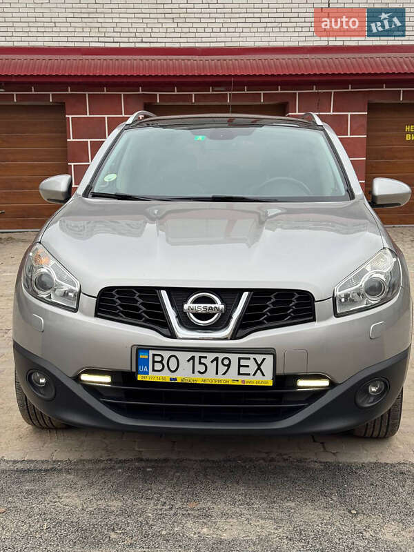 Внедорожник / Кроссовер Nissan Qashqai 2010 в Тернополе