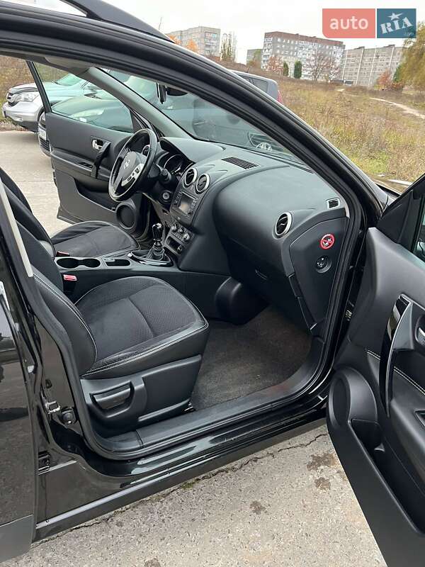 Внедорожник / Кроссовер Nissan Qashqai 2013 в Вараше