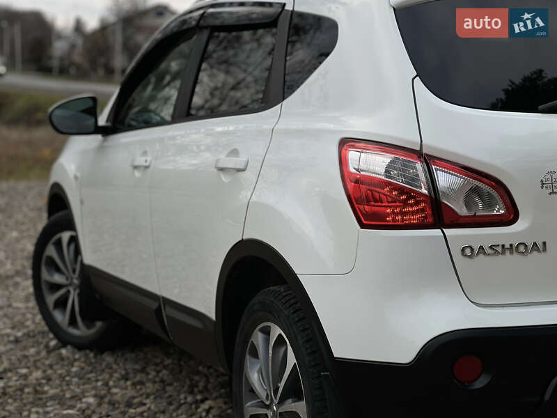 Внедорожник / Кроссовер Nissan Qashqai 2010 в Сторожинце фото 6 Внедорожник / Кроссовер Nissan Qashqai 2010 в Сторожинце