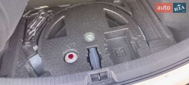 Позашляховик / Кросовер Nissan Qashqai 2012 в Луцьку