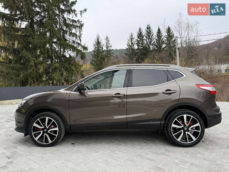 Внедорожник / Кроссовер Nissan Qashqai 2015 в Кременце