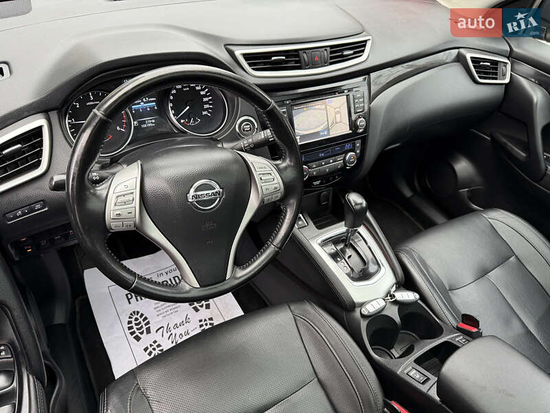 Внедорожник / Кроссовер Nissan Qashqai 2015 в Кременце