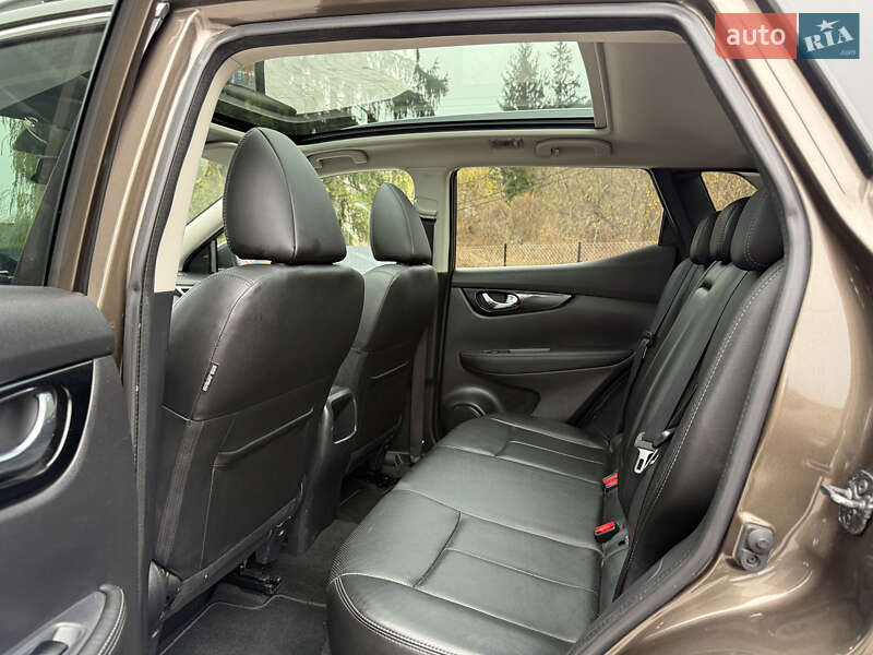 Внедорожник / Кроссовер Nissan Qashqai 2015 в Кременце