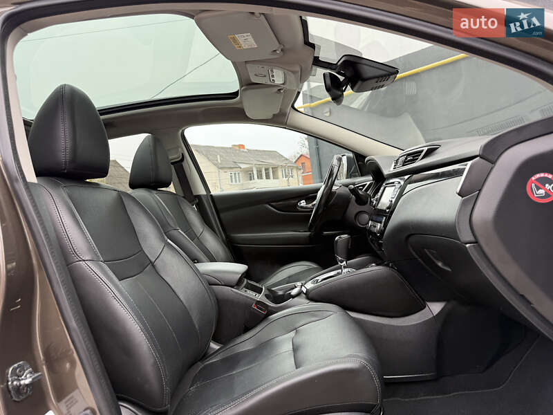 Внедорожник / Кроссовер Nissan Qashqai 2015 в Кременце