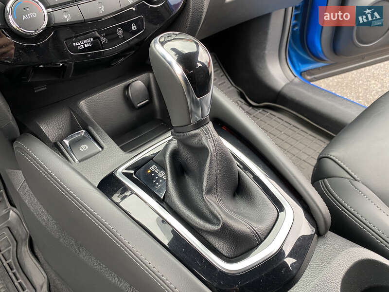 Позашляховик / Кросовер Nissan Qashqai 2018 в Києві