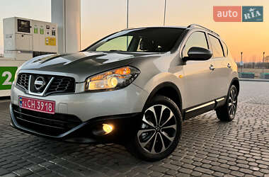 Внедорожник / Кроссовер Nissan Qashqai 2012 в Стрые