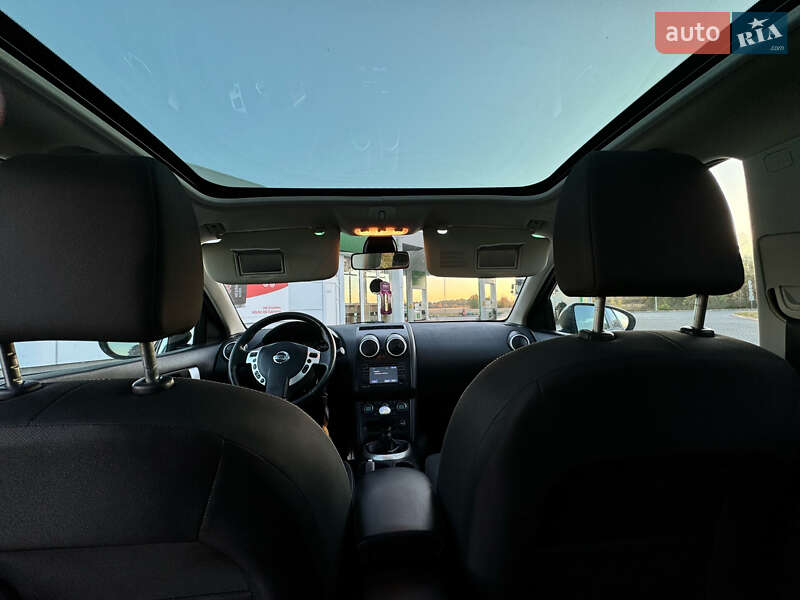 Внедорожник / Кроссовер Nissan Qashqai 2012 в Стрые