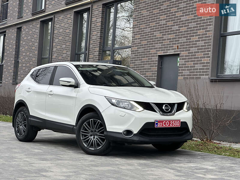 Внедорожник / Кроссовер Nissan Qashqai 2015 в Львове