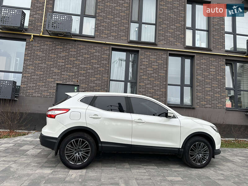 Внедорожник / Кроссовер Nissan Qashqai 2015 в Львове