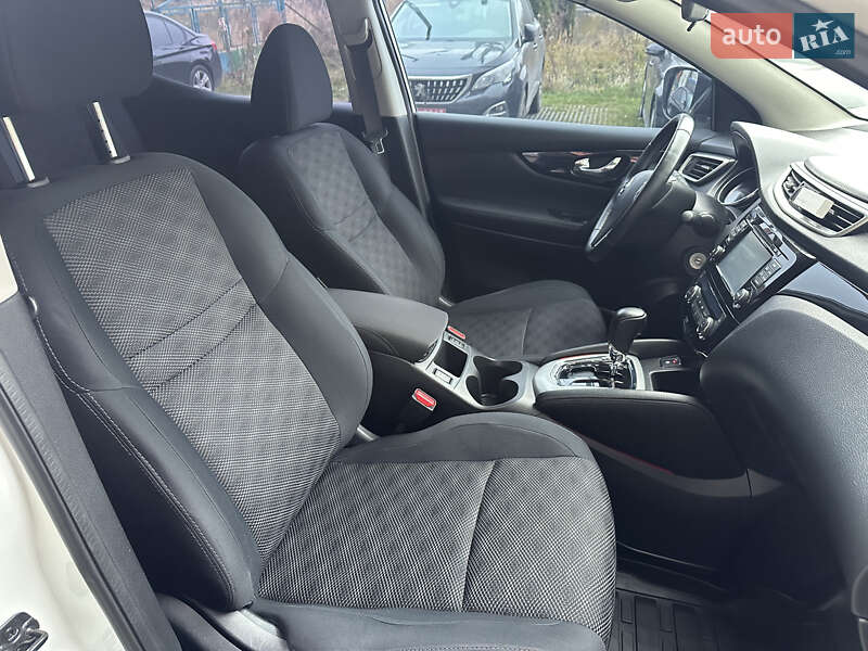 Внедорожник / Кроссовер Nissan Qashqai 2015 в Львове