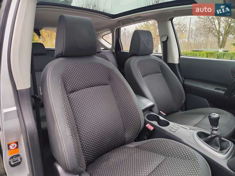 Позашляховик / Кросовер Nissan Qashqai 2008 в Звягелі