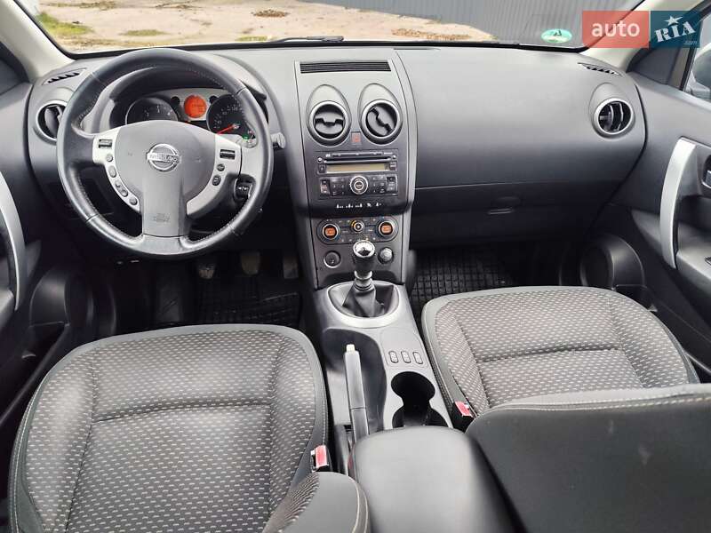 Позашляховик / Кросовер Nissan Qashqai 2008 в Звягелі