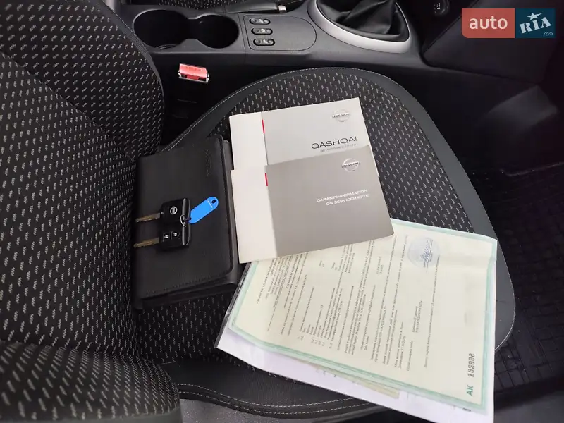 Позашляховик / Кросовер Nissan Qashqai 2008 в Звягелі документ