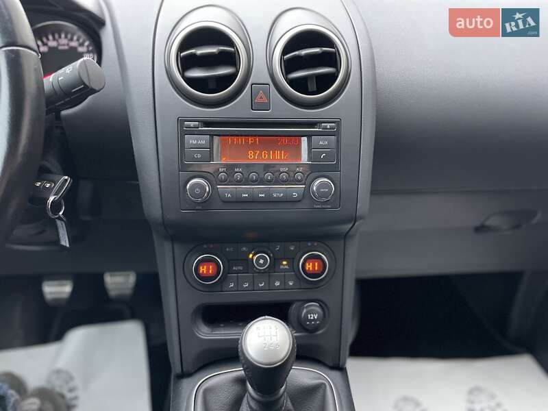 Внедорожник / Кроссовер Nissan Qashqai 2013 в Сумах