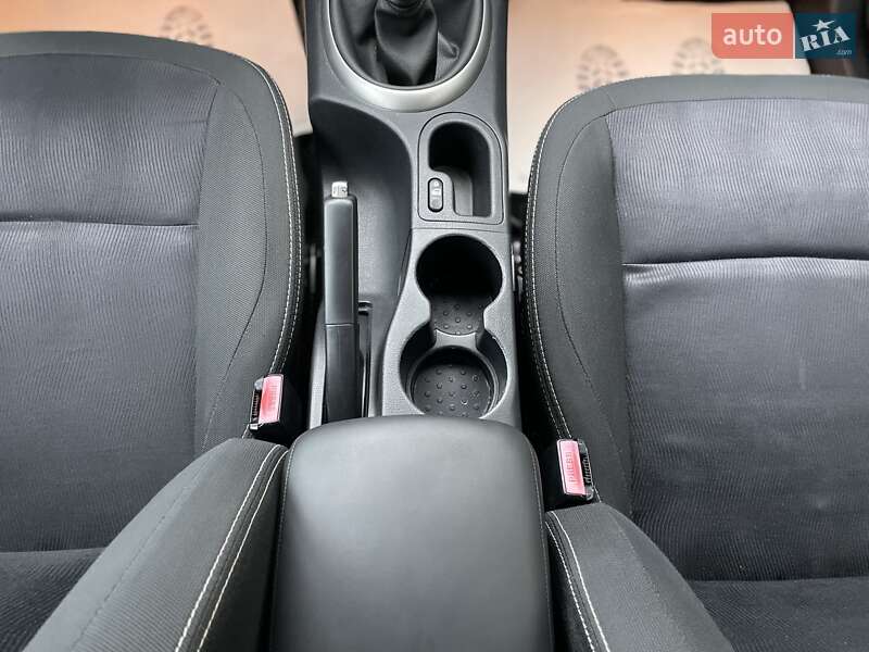 Внедорожник / Кроссовер Nissan Qashqai 2013 в Сумах