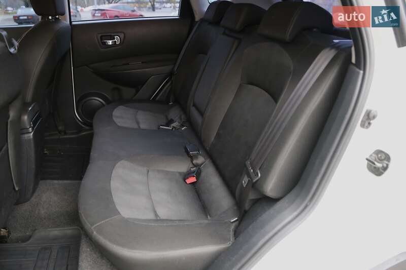 Внедорожник / Кроссовер Nissan Qashqai 2012 в Киеве